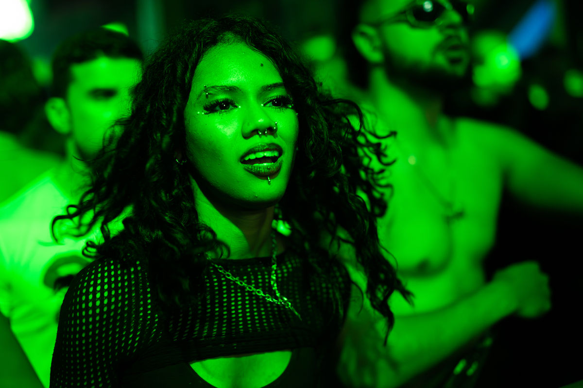 Loading... just a sec